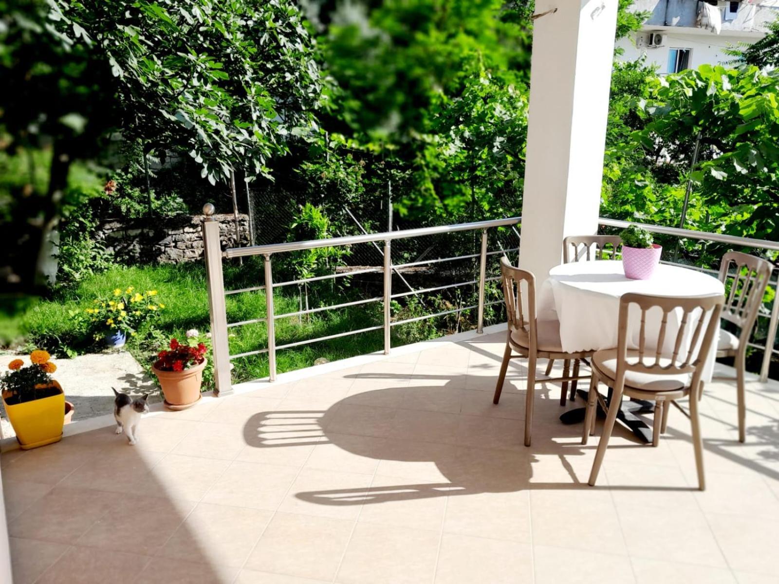 George 1 Apartman Gjirokastra Kültér fotó