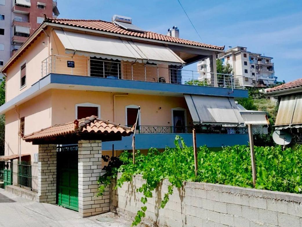 George 1 Apartman Gjirokastra Kültér fotó