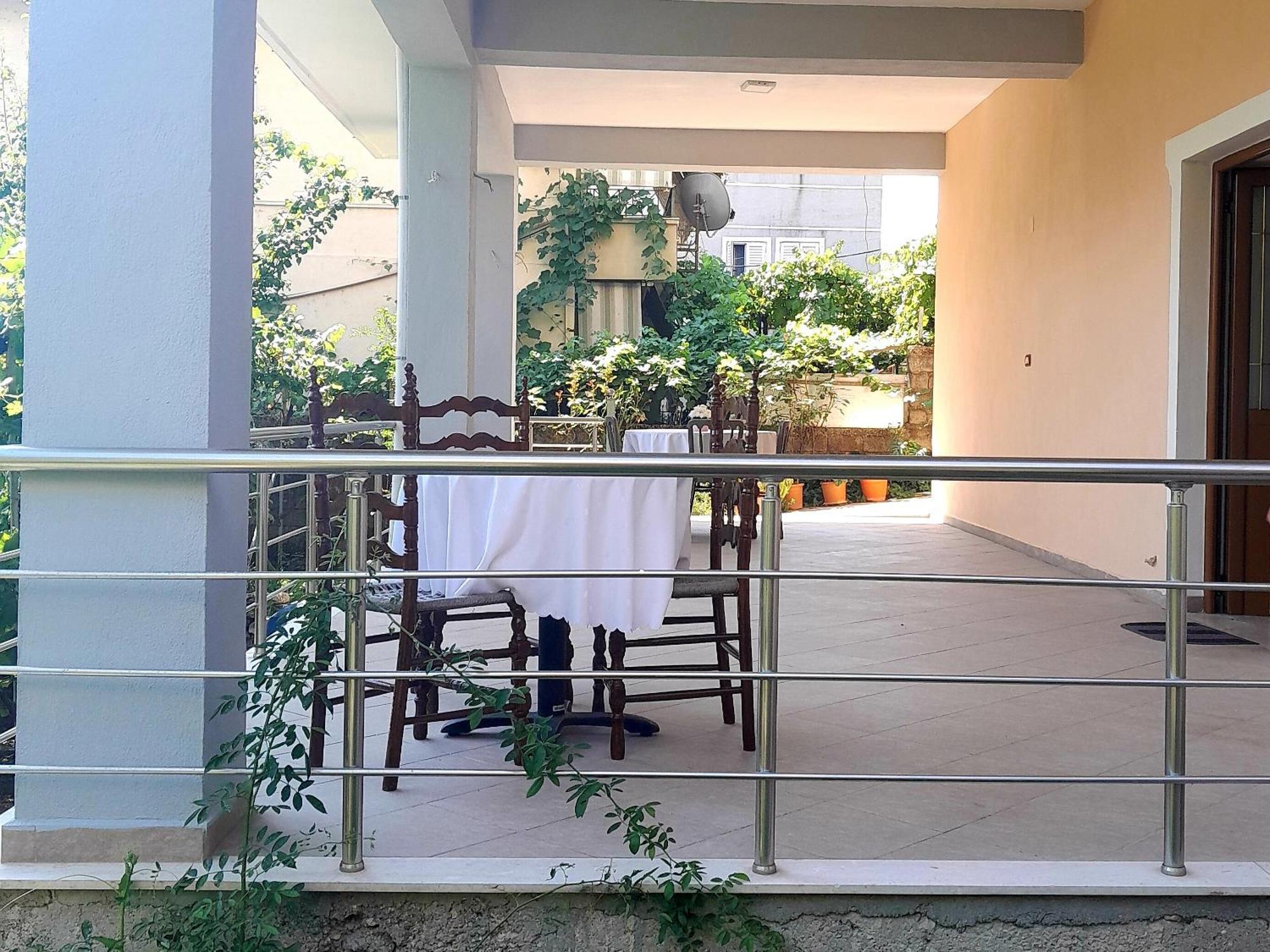 George 1 Apartman Gjirokastra Kültér fotó