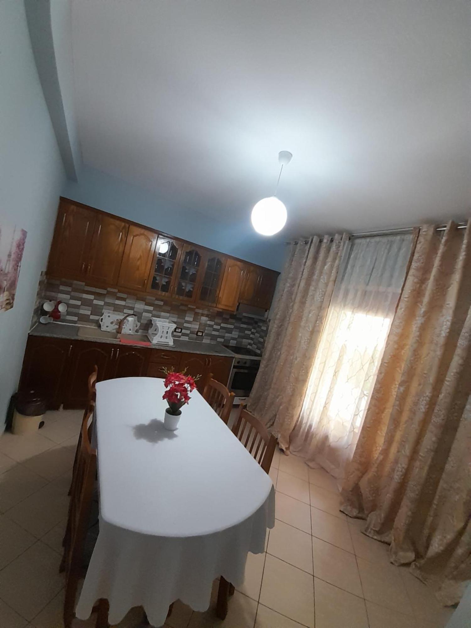 George 1 Apartman Gjirokastra Szoba fotó