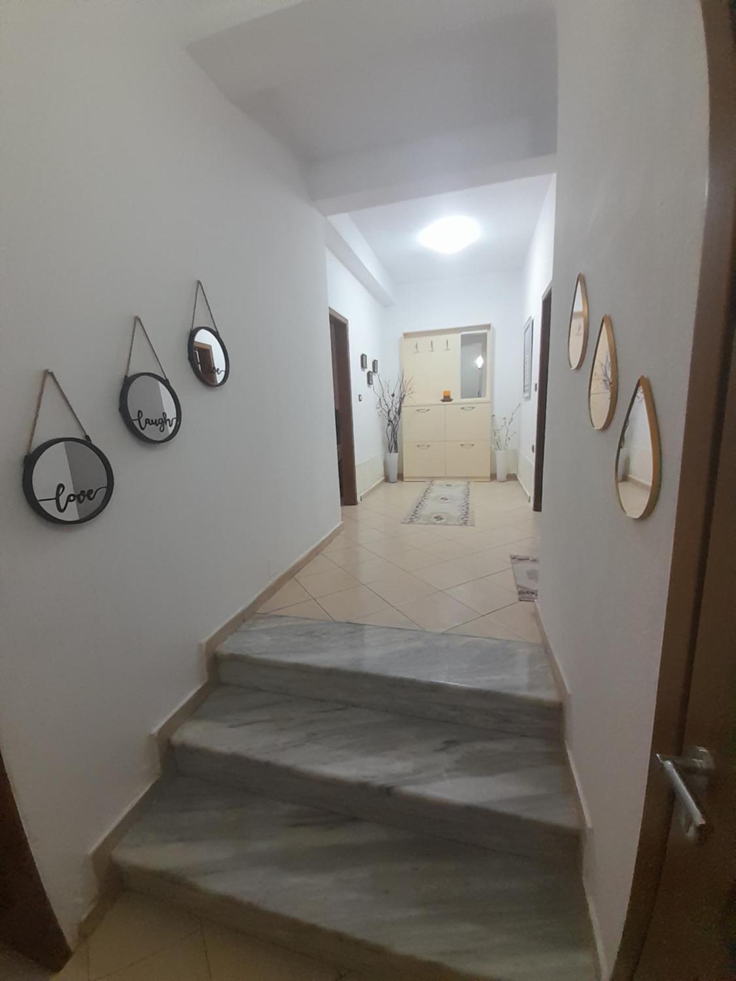 George 1 Apartman Gjirokastra Kültér fotó