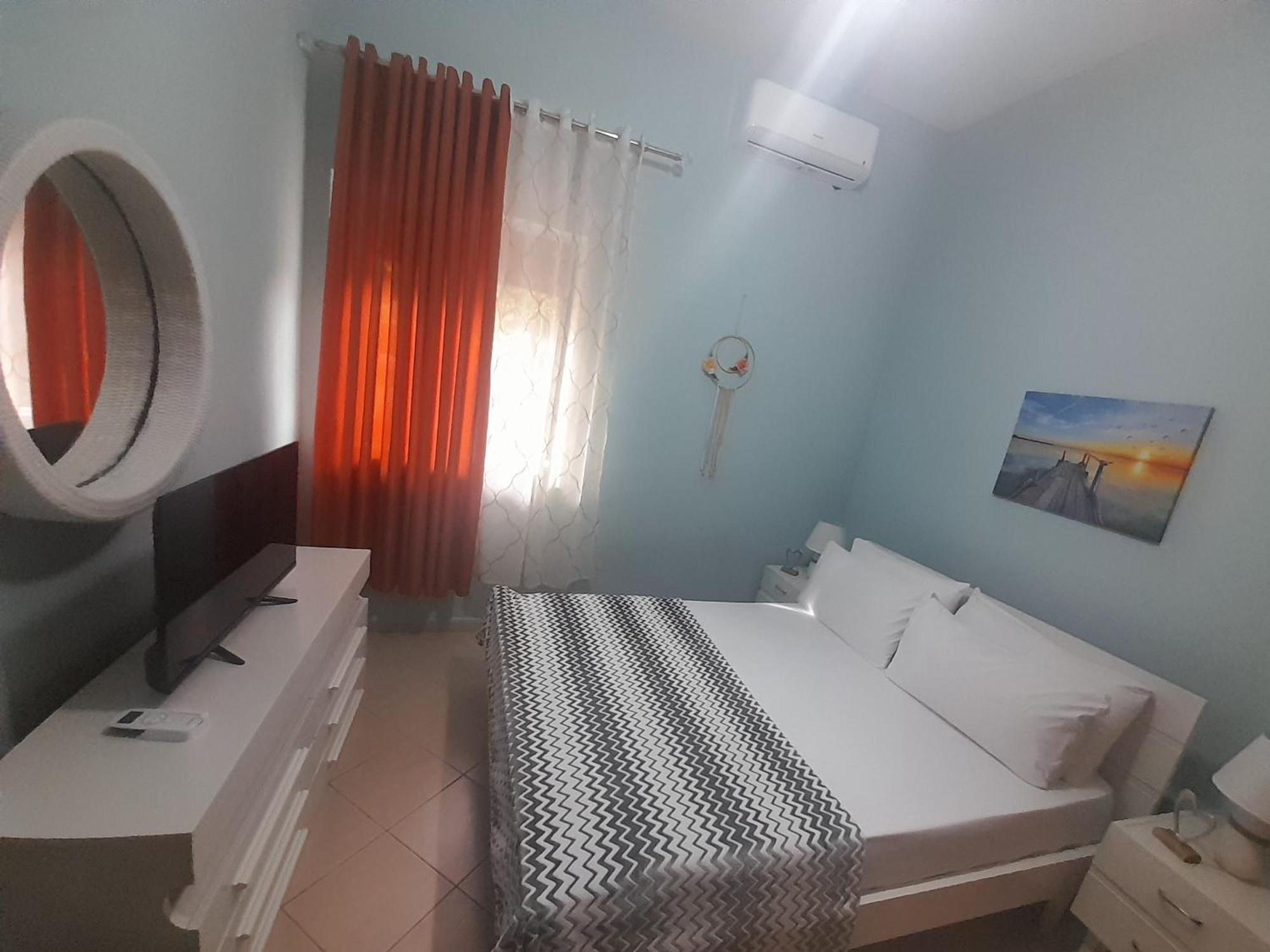 George 1 Apartman Gjirokastra Kültér fotó